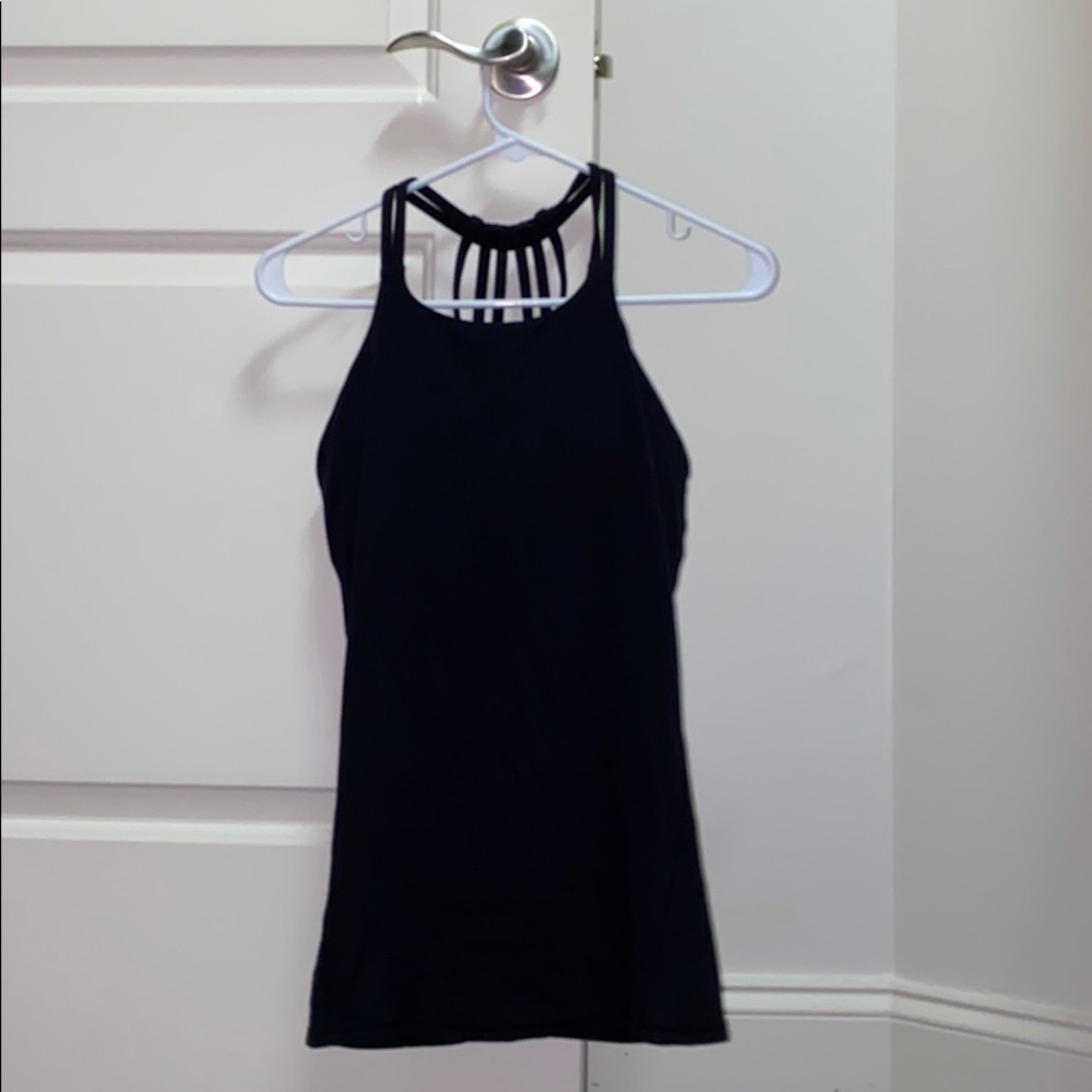 Lululemon workout top